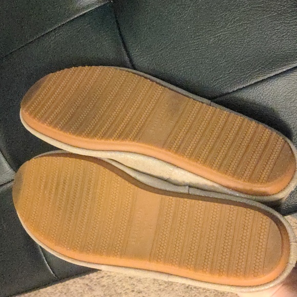 Anothersole flats - Picture 3 of 3